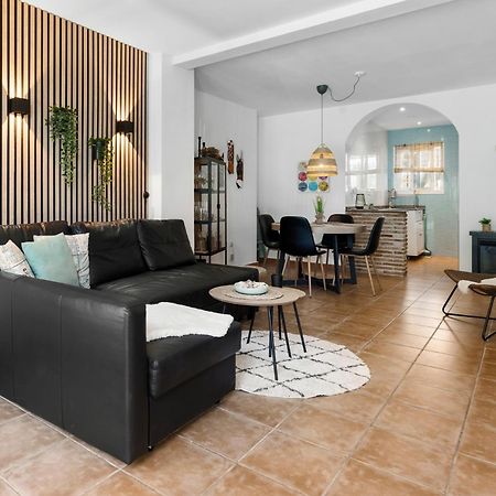 Beachfront Calahonda Apartment By Costarentals - Ref 89 Sitio de Calahonda Exterior foto
